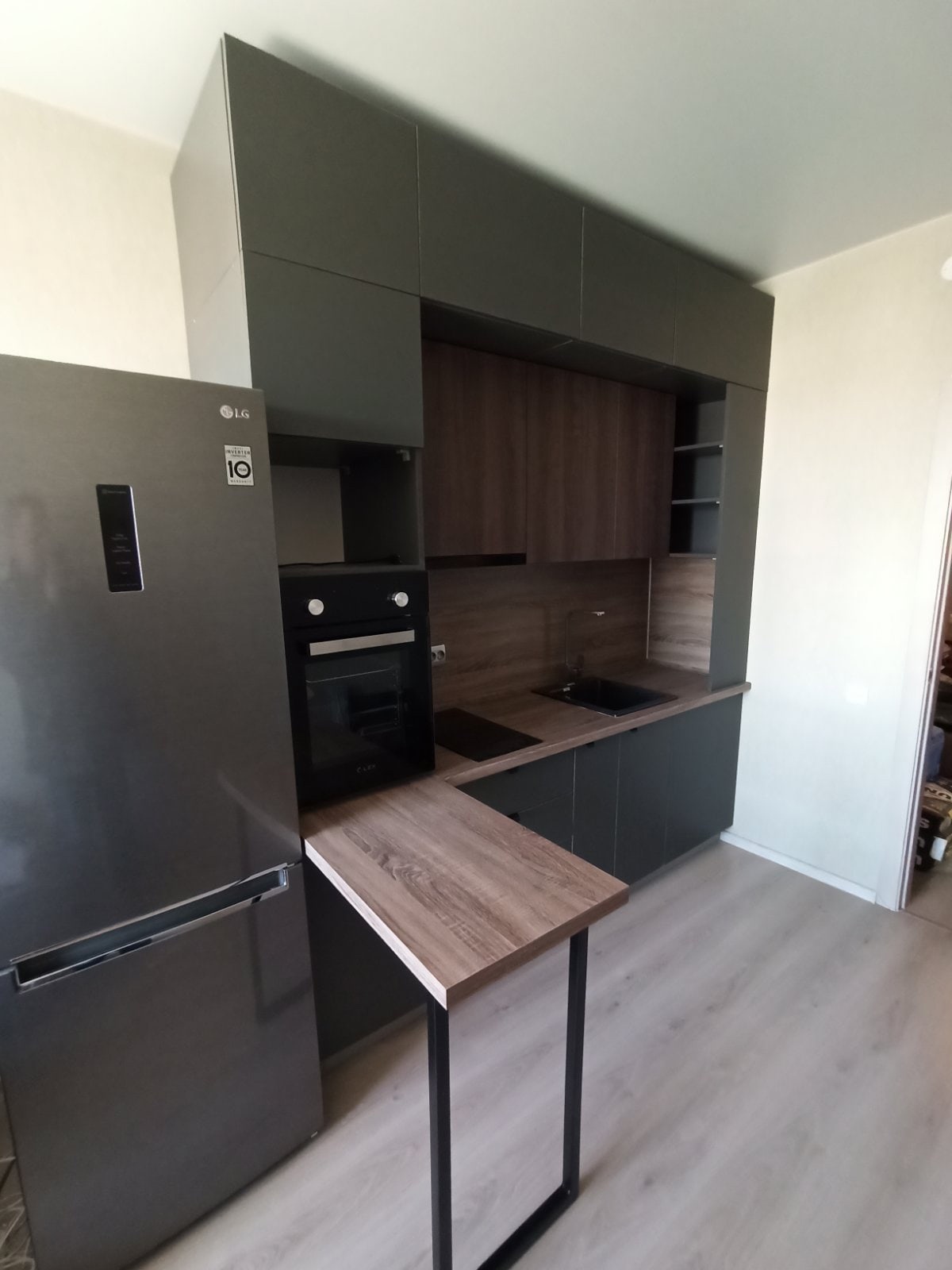 Заказать линейную кухню